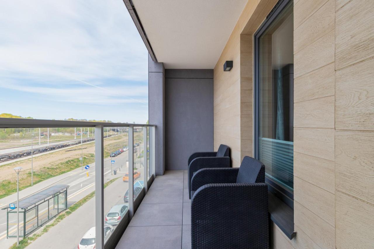 Apartament Przystan Letnica By Noclegi Renters Гданск Екстериор снимка